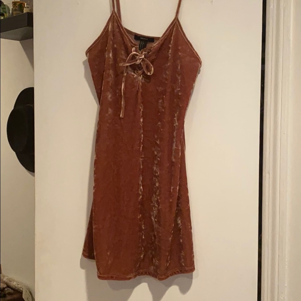 Dress - Picture 2 of 2